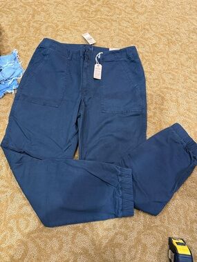 American eagle black cargo pants size 12 NWT